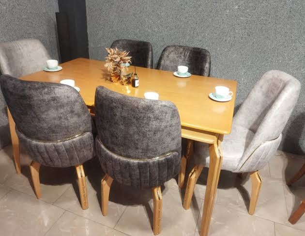 میز ناهار خوری لورنت۶نفره چوب تمام روس